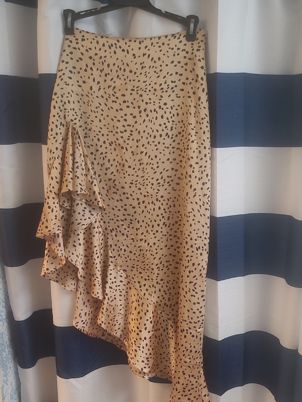 Forever 21 Beige and Black High-Low Ruffle Skirt